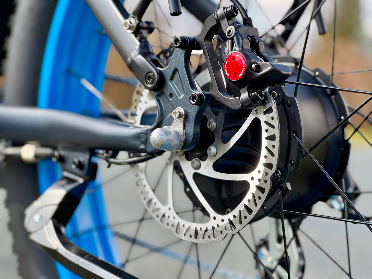 LANKELEISI | Vélo de montagne électrique RV700 Explorer
